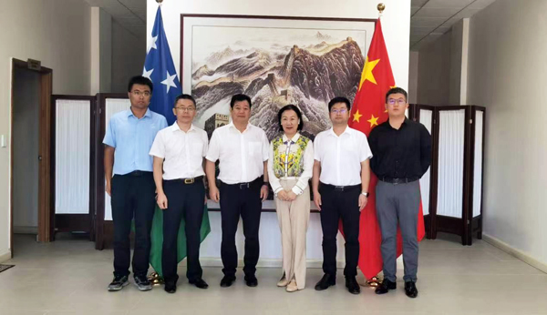 集團董事長王元旦一行視察所羅門群島項目建設情況 并拜會中國駐所使館李慶華參贊